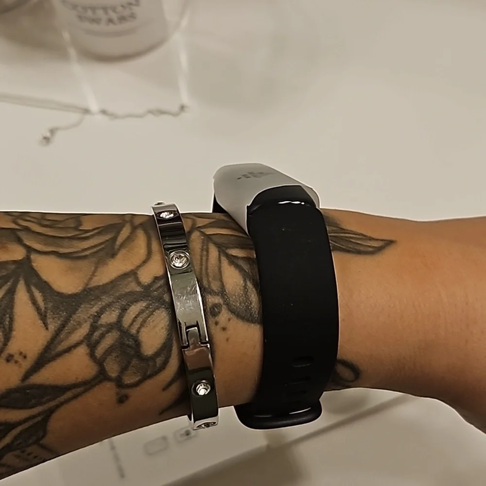 Fit bit inspire 2